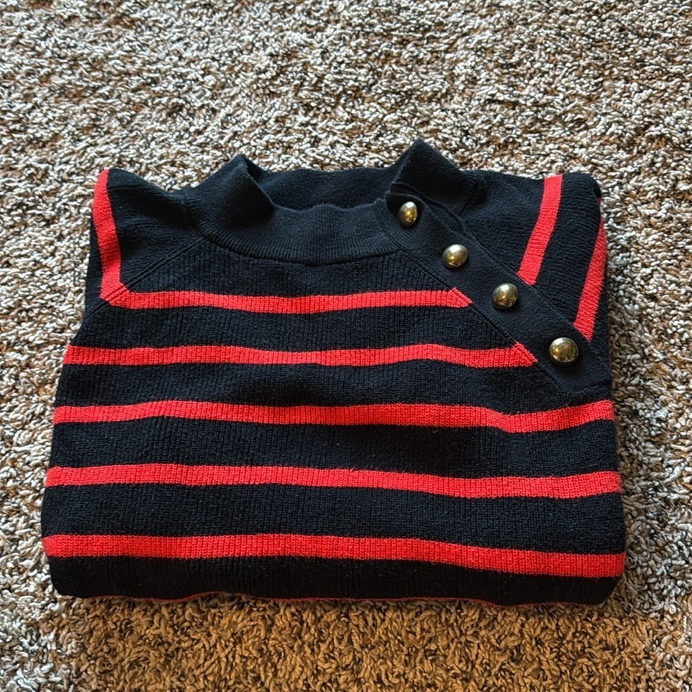 Who What‎ Wear Black and Red Knit Top with Gold Button Accent - Picture 3 of 10
